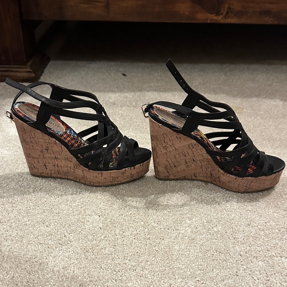 Madden Girl Black Platform Sandals - Picture 3 of 6